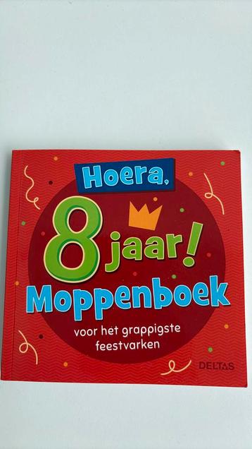 Hoera, 8 jaar! Moppenboek voor het grappigste feestvarken beschikbaar voor biedingen