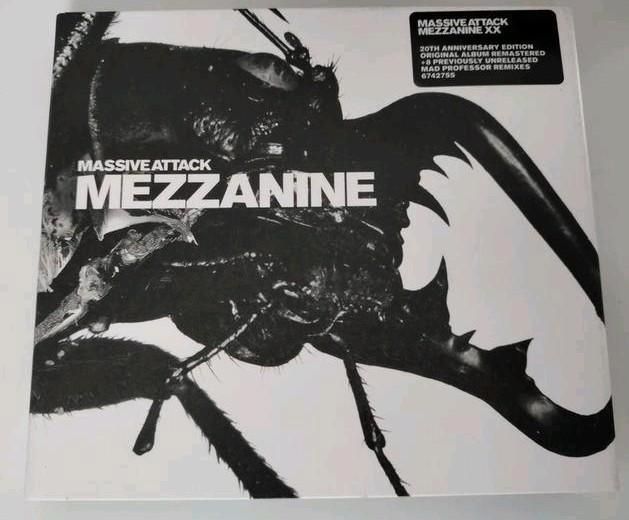 Massive Attack Mezzanine Trip Hop Double CD Nieuwstaat, Cd's en Dvd's, Cd's | Hiphop en Rap, Zo goed als nieuw, 2000 tot heden