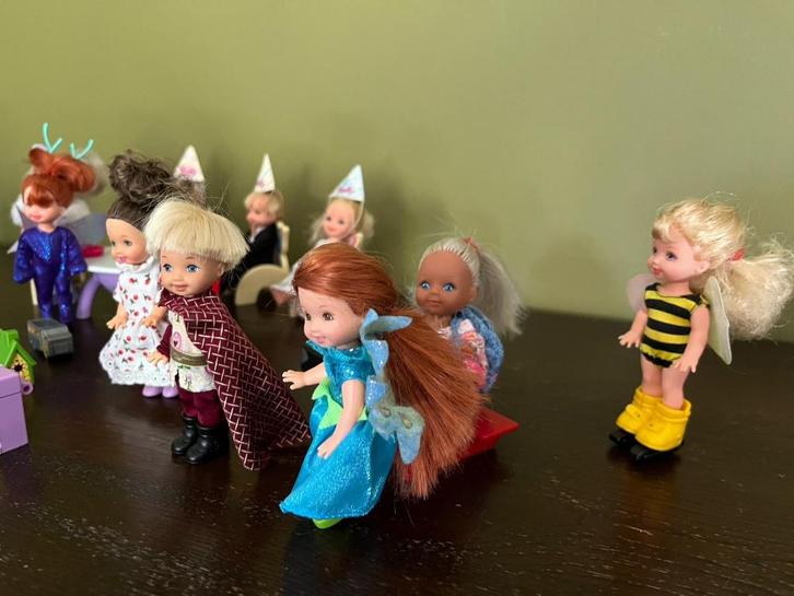 Barbie Shelly complete set, Kinderen en Baby's, Speelgoed | Poppen, Zo goed als nieuw, Barbie, Ophalen of Verzenden