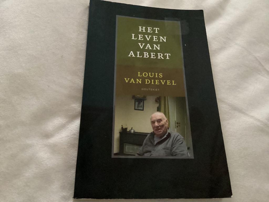 Het leven van Albert - Louis Van Dievel, Ophalen of Verzenden