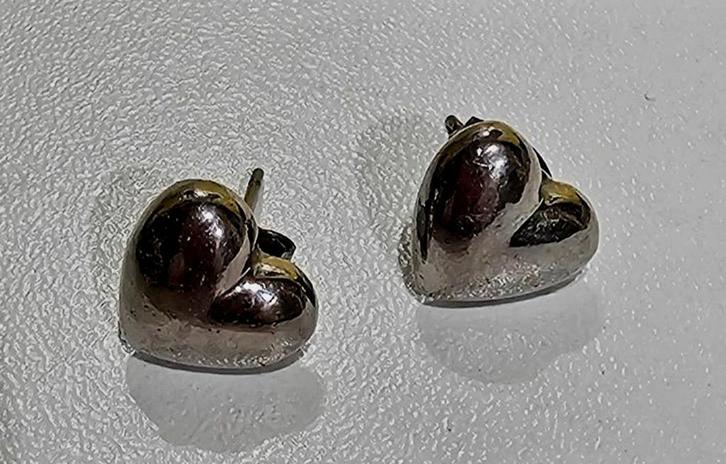BOUCLES D'OREILLES COEURS, Handtassen en Accessoires, Oorbellen, Nieuw, Knopjes of Stekers, Overige materialen, Zilver, Ophalen of Verzenden