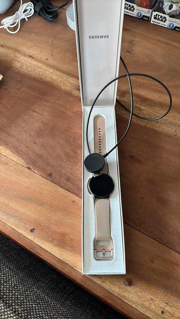 Galaxy watch 4 nooit veel gedragen beschikbaar voor biedingen