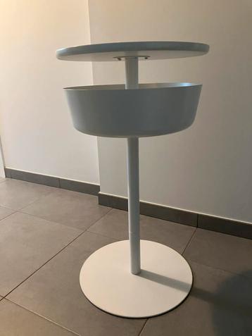 Ronde bijzettafel IKEA  beschikbaar voor biedingen