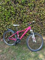 MTB mountainbike Cube meisje 26inch, Fietsen en Brommers, Fietsen | Crossfietsen en BMX, Ophalen, Zo goed als nieuw, 24 inch of meer