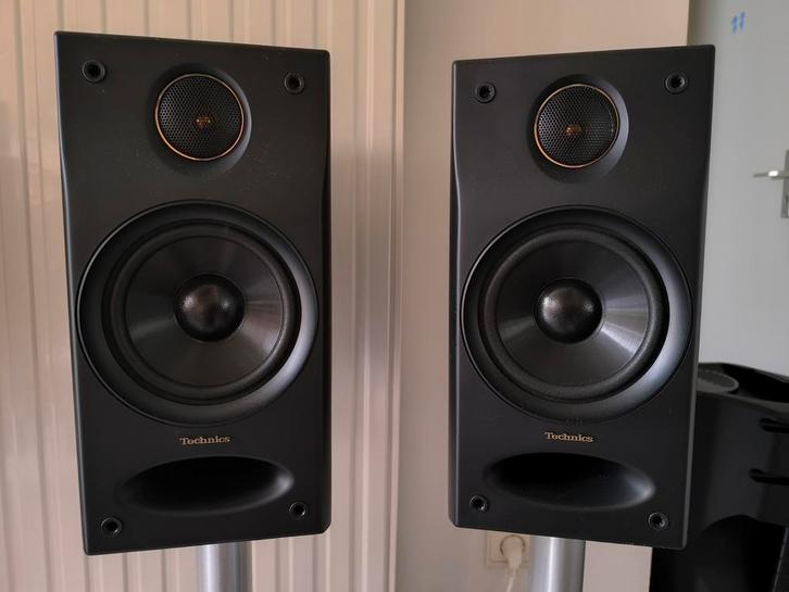 TECHNICS model SB CH 7 - 2 way luidsprekers, Audio, Tv en Foto, Luidsprekerboxen, Zo goed als nieuw, Front, Rear of Stereo speakers