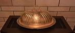 Grand plat/poêle/service hôtelier en forme de cloche en cuiv, Envoi