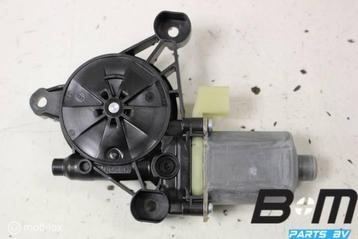 Raammotor RV (bestuurderskant) VW Golf 7 5Q0959801B beschikbaar voor biedingen
