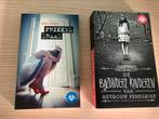 2 boeken: Prikkeldraad + De Bijzondere Kinderen van …, Ophalen of Verzenden, Zo goed als nieuw