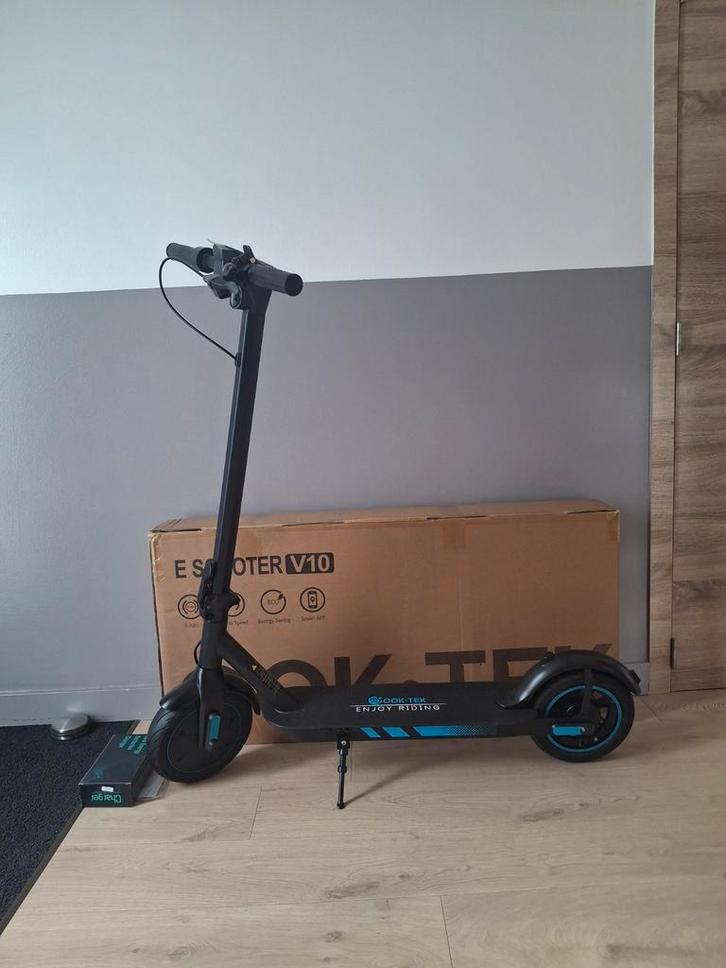 ELEKTRISCHE STEP NIEUW IN DOOS + FACTUUR EN 2 JAAR GARANTIE, Vélos & Vélomoteurs, Trottinettes, Neuf, Step électrique (E-scooter)