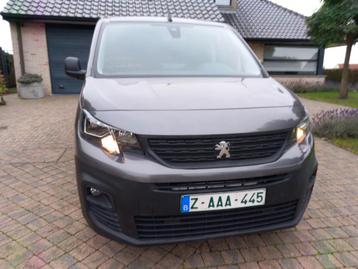 Peugeot Partner 15 HDI 100pk, navi, cr.contr, airc, 3 zitpl. beschikbaar voor biedingen