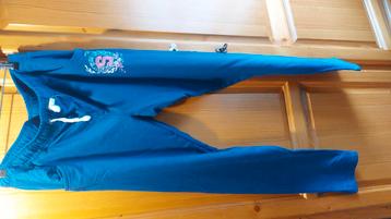 Blauwe joggingbroek dames beschikbaar voor biedingen