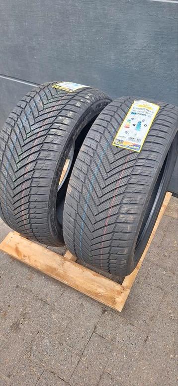 2 banden 275/40 R 20 NIEUW M+S BMW X5 - X6 - RS of andere  beschikbaar voor biedingen