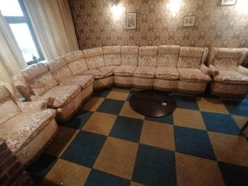 Divan beschikbaar voor biedingen