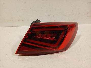 ACHTERLICHT RECHTS BUITEN Seat Leon (5FB) (01-2012/08-2020) beschikbaar voor biedingen