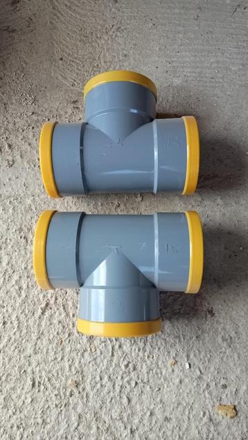PVC t-stuk  beschikbaar voor biedingen