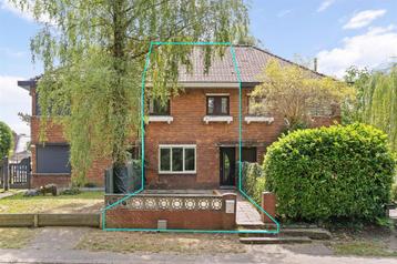 RUIME GEZINSWONING MET POTENTIEEL OP 325 M² TE HOUTHALEN! beschikbaar voor biedingen