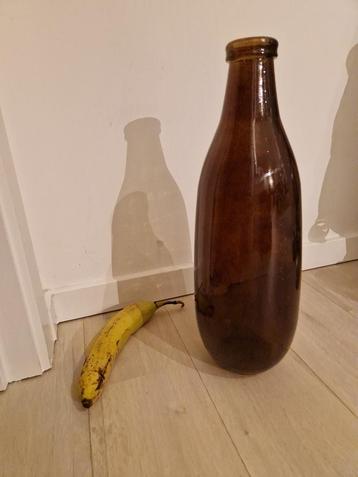 Vaas (bruin glas, 40 cm hoog, kruik) beschikbaar voor biedingen