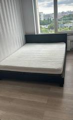 Bed met lattenbodem + matras, Maison & Meubles, Chambre à coucher | Canapés-lits, Enlèvement, Comme neuf