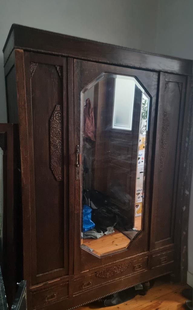 Houte hangkast (waarschijnlijk eik) met 3 schuiven onderaan, Antiek en Kunst, Antiek | Meubels | Kasten, Ophalen
