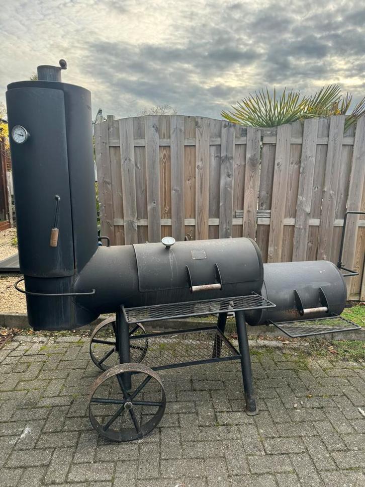 Oklahoma smoker, Tuin en Terras, Houtskoolbarbecues, Zo goed als nieuw, Ophalen