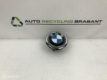 EMBLEEM ACHTERKLEP HANDGREEP BMW 1 serie F20 F21 7248535