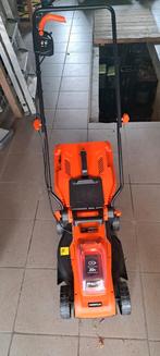 Nieuwe grasmaaier op accu, Ophalen, Nieuw