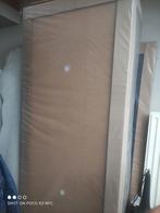 Taube boxspring in verpakking .te groot voor kamer studio !!, Enlèvement