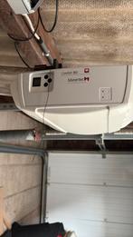 Elektrische garagepoort, wit. 1,80m hoog - 2,25m breed, Ophalen, Zo goed als nieuw