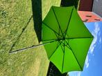 Parasol Hartman vert pomme 3m de diamètre avec son pied, Tuin en Terras, Parasols, Ophalen, Kantelbaar, 2 tot 3 meter, Zo goed als nieuw