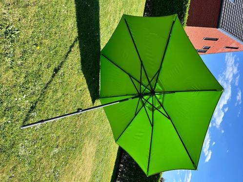 Parasol Hartman vert pomme 3m de diamètre avec son pied, Tuin en Terras, Parasols, Zo goed als nieuw, Stokparasol, 2 tot 3 meter
