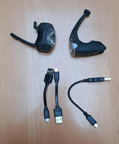 Lampes led de vélo Decathlon, Fietsen en Brommers, Fietsaccessoires | Fietsverlichting, Verlichtingsset, Zo goed als nieuw, Batterij