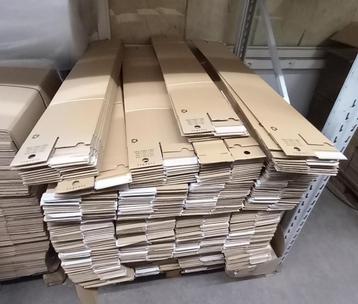 Dozen 110cm x 10.5 cm x 10.5 cm beschikbaar voor biedingen