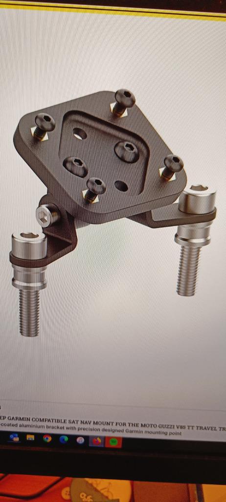 Moto Guzzi V85TT Navigatiesteun Garmin, Motoren, Accessoires | Navigatiesystemen, Nieuw, Ophalen