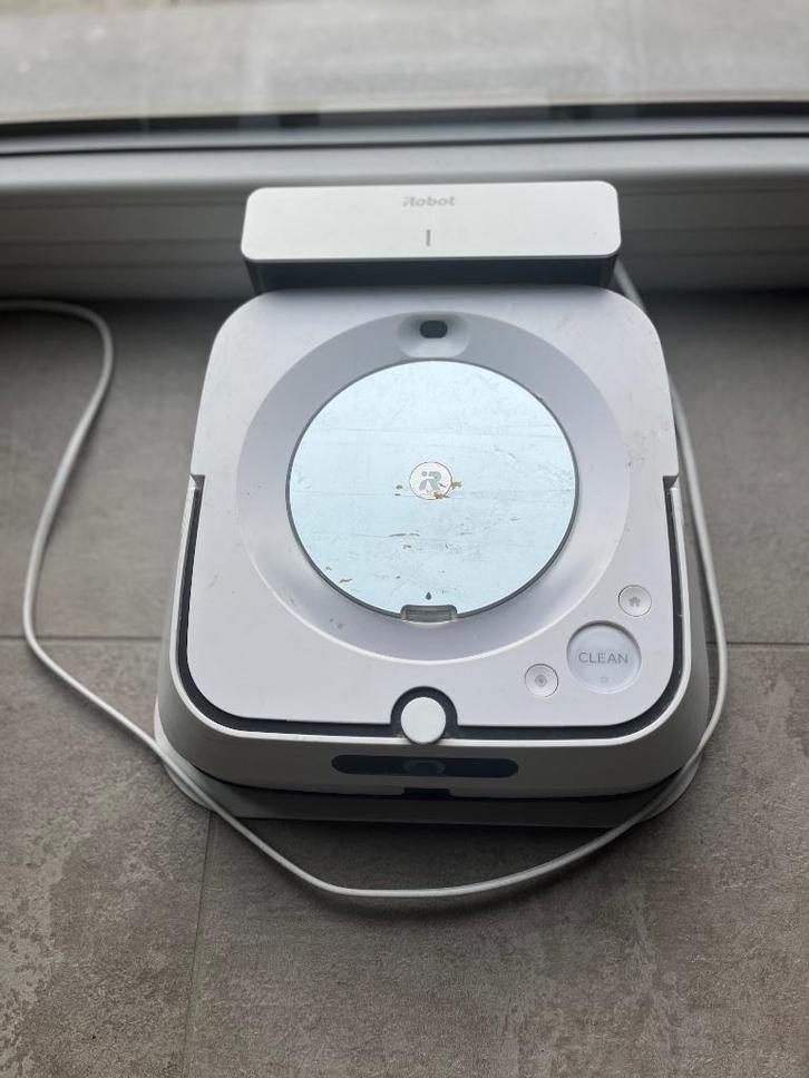 Robot laveur BravaJet m6, Electroménager, Aspirateurs, Utilisé, Autres types, Moins de 1 200 watts, Réservoir, Enlèvement