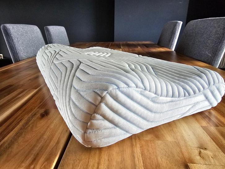 Tempur Original Queen Medium Slaapkussen, Huis en Inrichting, Slaapkamer | Matrassen en Bedbodems, Zo goed als nieuw, Matras, Ophalen