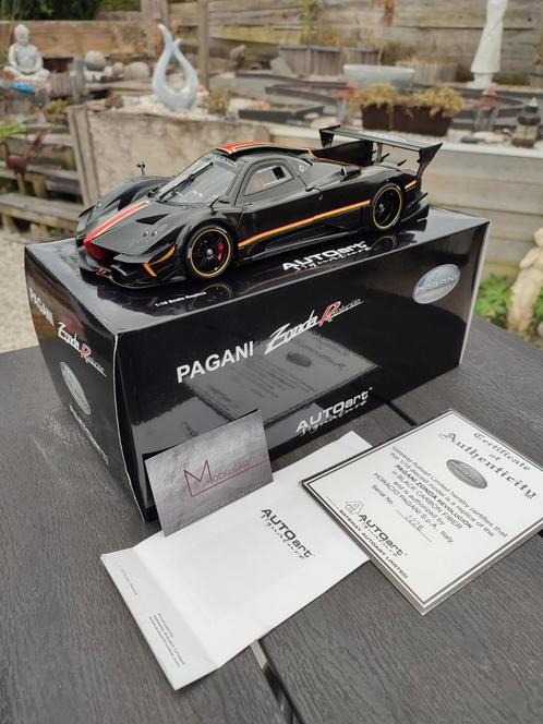 Pagani zonda Revolucion 1/18 handtekening van de autoart, Hobby en Vrije tijd, Modelauto's | 1:18, Zo goed als nieuw, Auto, Autoart