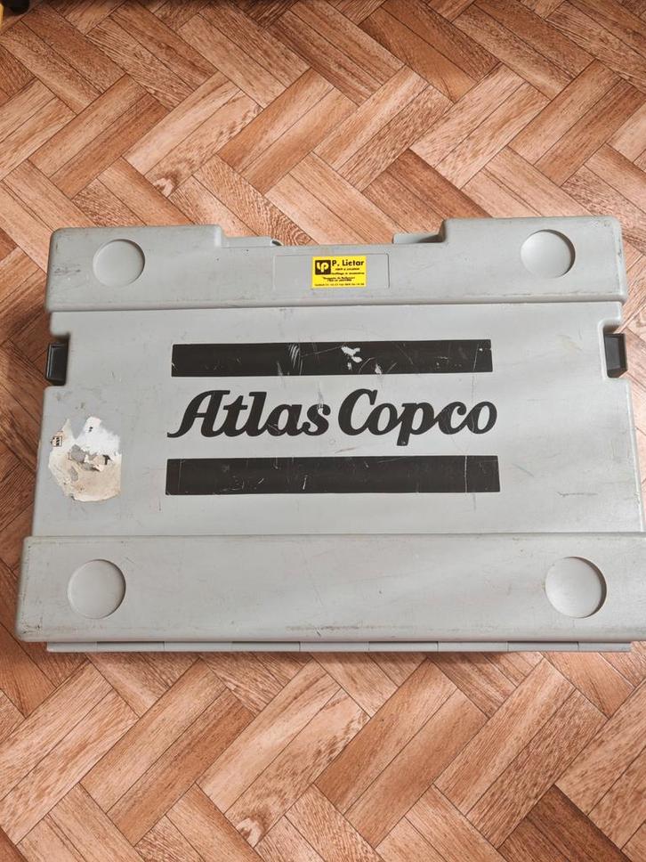 FOREUSE -PERCUSSION ATLAS COPCO PD2E COMME NEUVE + 28 FORETS, Doe-het-zelf en Bouw, Gereedschapskisten, Zo goed als nieuw, Gevuld