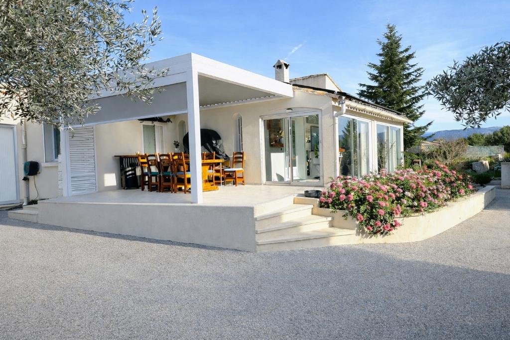 Villa/Huis Provence 124 m² Verwarmd binnenzwembad, Immo, Buitenland, Frankrijk, Woonhuis, Dorp