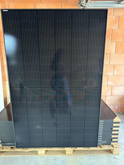 Zonnepanelen (405 wp) Full black NIEUW!, Doe-het-zelf en Bouw, Zonnepanelen en Toebehoren, Nieuw, Compleet systeem, 200 wattpiek of meer