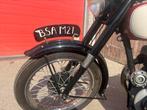 2 BSA's te koop in showroomstaat, Motoren