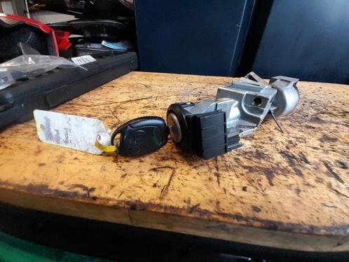 Kontaktslot + Sleutel van een Ford Focus, Auto-onderdelen, Overige Auto-onderdelen, Ford, Gebruikt, 3 maanden garantie, Ophalen of Verzenden
