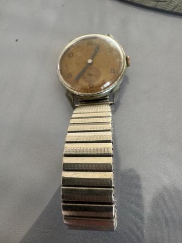 But suisse Antieke horloge opwindend beschikbaar voor biedingen