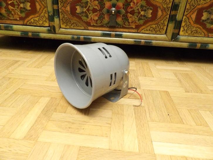 Sirene 12V - Menerva, Land Rover, Willys,..., Verzamelen, Militaria | Algemeen, Ophalen