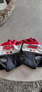 Wielerrennen : handschoenen, Ophalen, Handschoenen