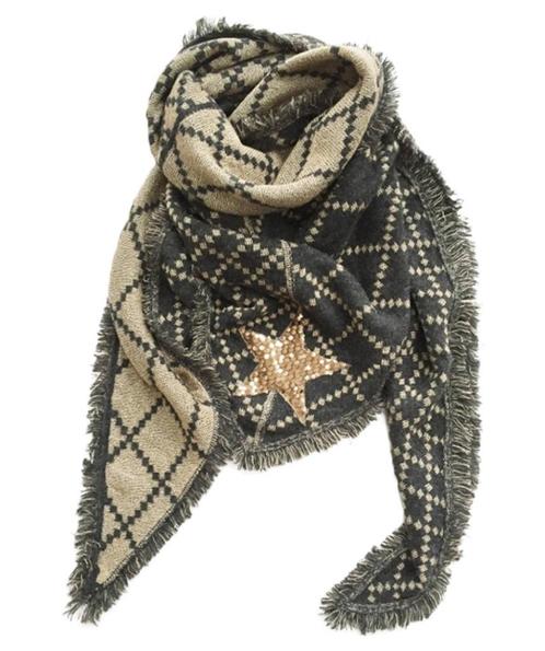 Te koop: Nieuw! Mooie driehoekige sjaal van "Yippie Hippie", Kleding | Dames, Mutsen, Sjaals en Handschoenen, Nieuw, Sjaal, Ophalen