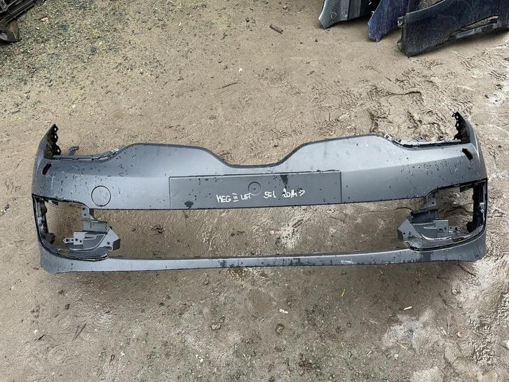 Renault Megane III Lift 14- voorbumper nieuw origineel, Auto-onderdelen, Carrosserie, Bumper, Renault, Voor, Gebruikt, Ophalen of Verzenden