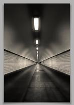 Foto + kader „Dark Tunnel” gelimiteerde editie, Ophalen of Verzenden, Nieuw, Foto