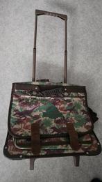 School boekentas met wieltjes., Ophalen