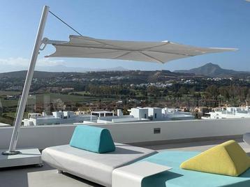 Parasol Umbrosa 2,5m vierkant showroom model 50% korting beschikbaar voor biedingen