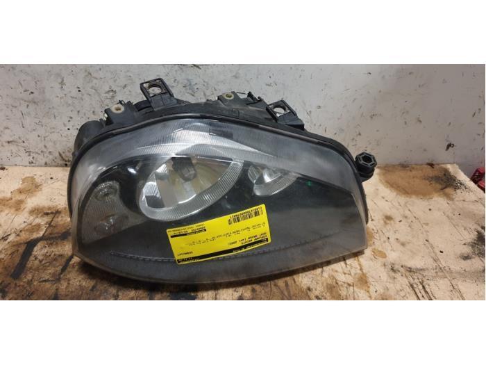 Koplamp rechts van een Seat Arosa, Auto-onderdelen, Verlichting, Seat, Gebruikt, 3 maanden garantie, Ophalen of Verzenden